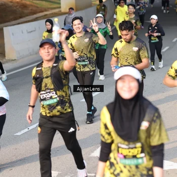 Runner Photo 6350040