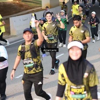 Runner Photo 6350051
