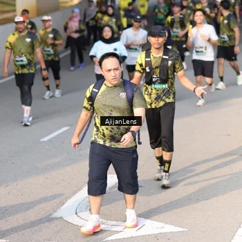 Runner Photo 6350054