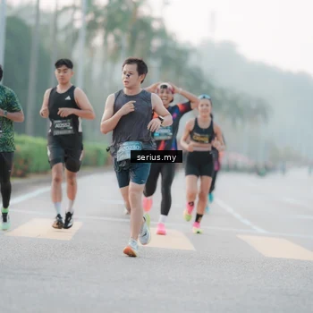 Runner Photo 6350055