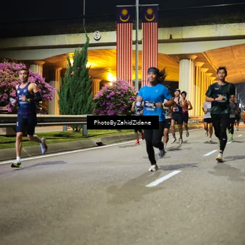 Runner Photo 6350100