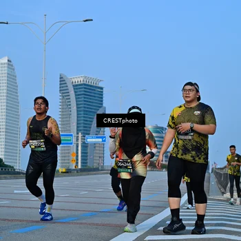 Runner Photo 6350286