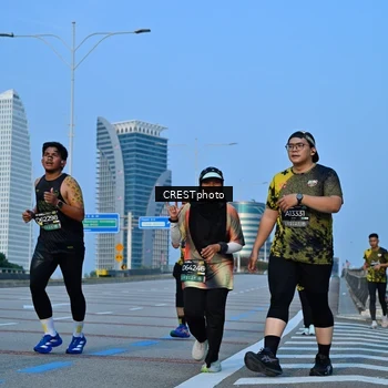 Runner Photo 6350319