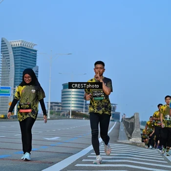 Runner Photo 6350324