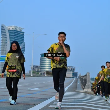 Runner Photo 6350331