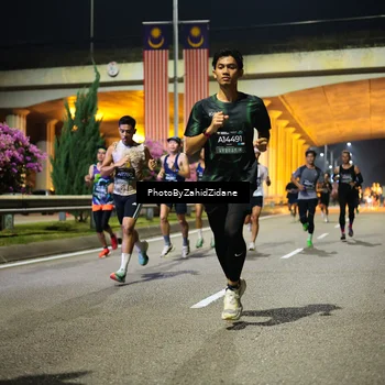 Runner Photo 6350371