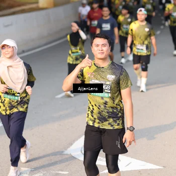 Runner Photo 6350385