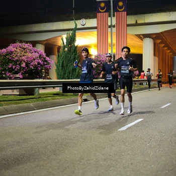 Runner Photo 6350411