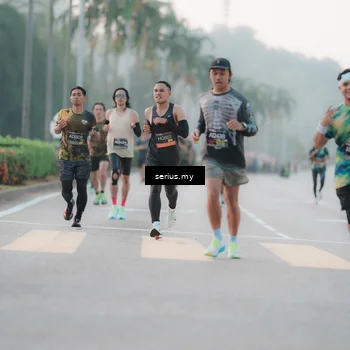 Runner Photo 6350431