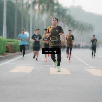 Runner Photo 6350560