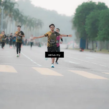 Runner Photo 6350725