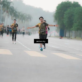 Runner Photo 6350757