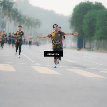 Runner Photo 6350758