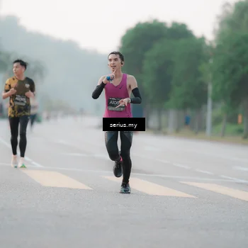 Runner Photo 6350771
