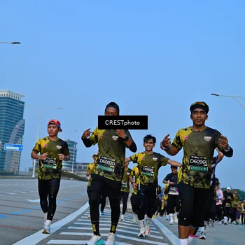 Runner Photo 6350835