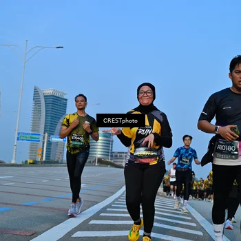 Runner Photo 6351014