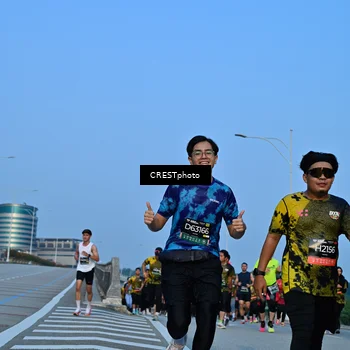 Runner Photo 6351019