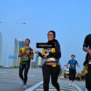 Runner Photo 6351029