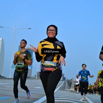 Runner Photo 6351030