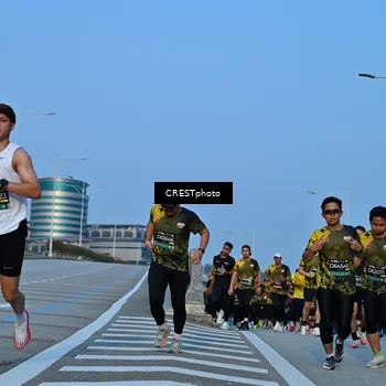 Runner Photo 6351092