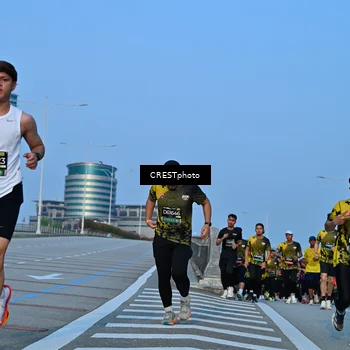 Runner Photo 6351097