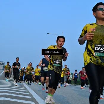 Runner Photo 6351136