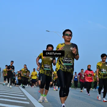 Runner Photo 6351150