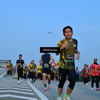 Runner Photo 6351160
