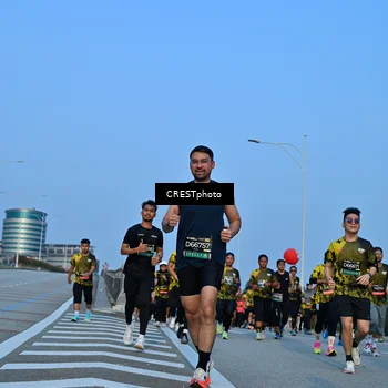 Runner Photo 6351170