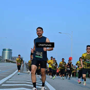 Runner Photo 6351192
