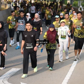 Runner Photo 6351216