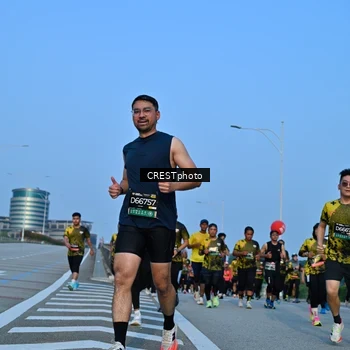 Runner Photo 6351236