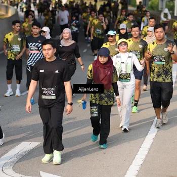 Runner Photo 6351255