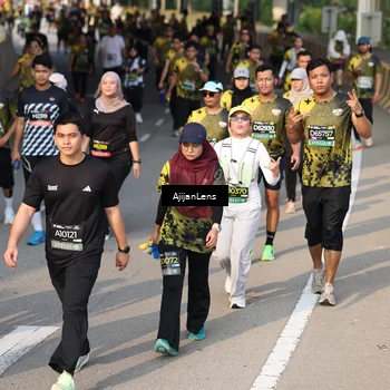 Runner Photo 6351256