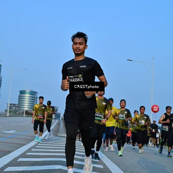 Runner Photo 6351258