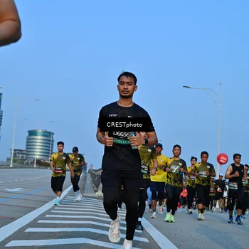 Runner Photo 6351268