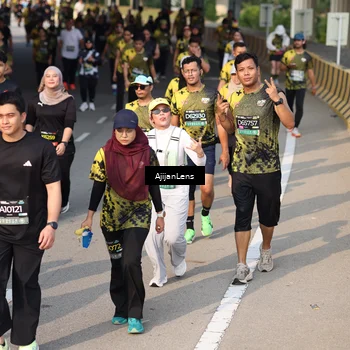 Runner Photo 6351282