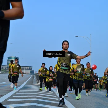 Runner Photo 6351303