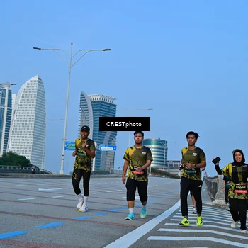 Runner Photo 6351306
