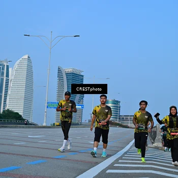 Runner Photo 6351311