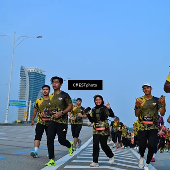 Runner Photo 6351335
