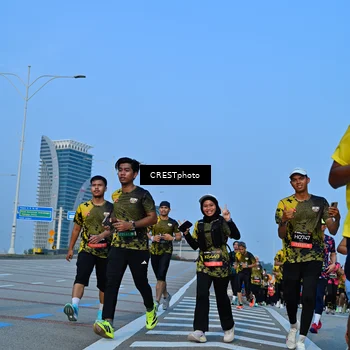 Runner Photo 6351357
