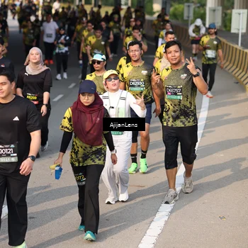 Runner Photo 6351358