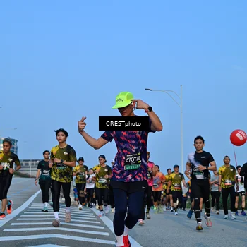 Runner Photo 6351424