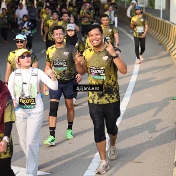 Runner Photo 6351471
