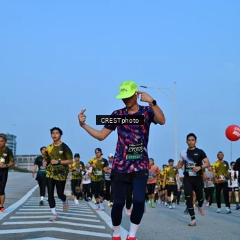 Runner Photo 6351473