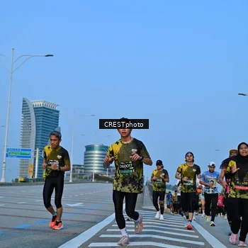 Runner Photo 6351489