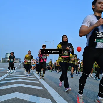 Runner Photo 6351514