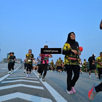Runner Photo 6351520