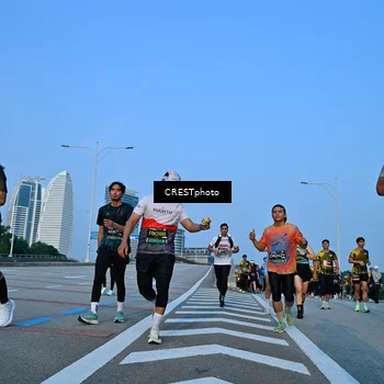 Runner Photo 6351606